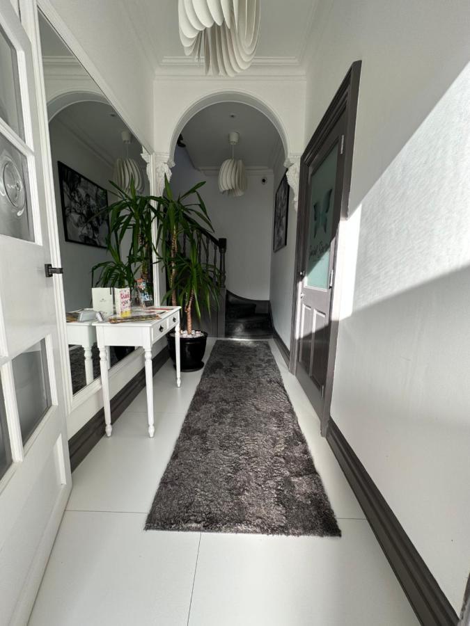 Green Corner Villa - No.5 Walls Hill Apartment Torquay Buitenkant foto